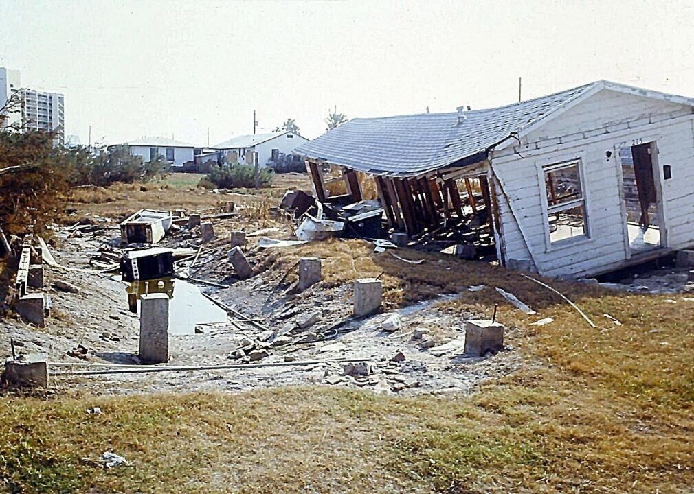 1980: Allen prompts oil rig evacuations